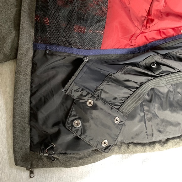 Burton Eden Quilted Snowboarding Jacket - Picture 7 of 16